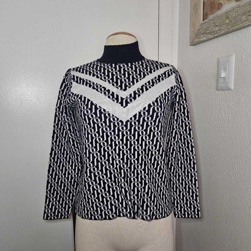 Liz Claiborne Long Sleeve Patterned Turtleneck Pullover Sweater Woman S Blue EUC
